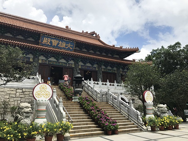 lantau saari monasteri